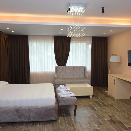 Monte Mare Hotel Вльора Екстер'єр фото