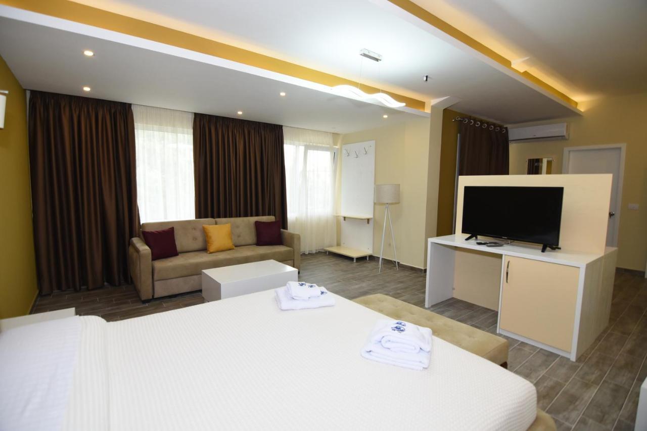 Monte Mare Hotel Вльора Екстер'єр фото