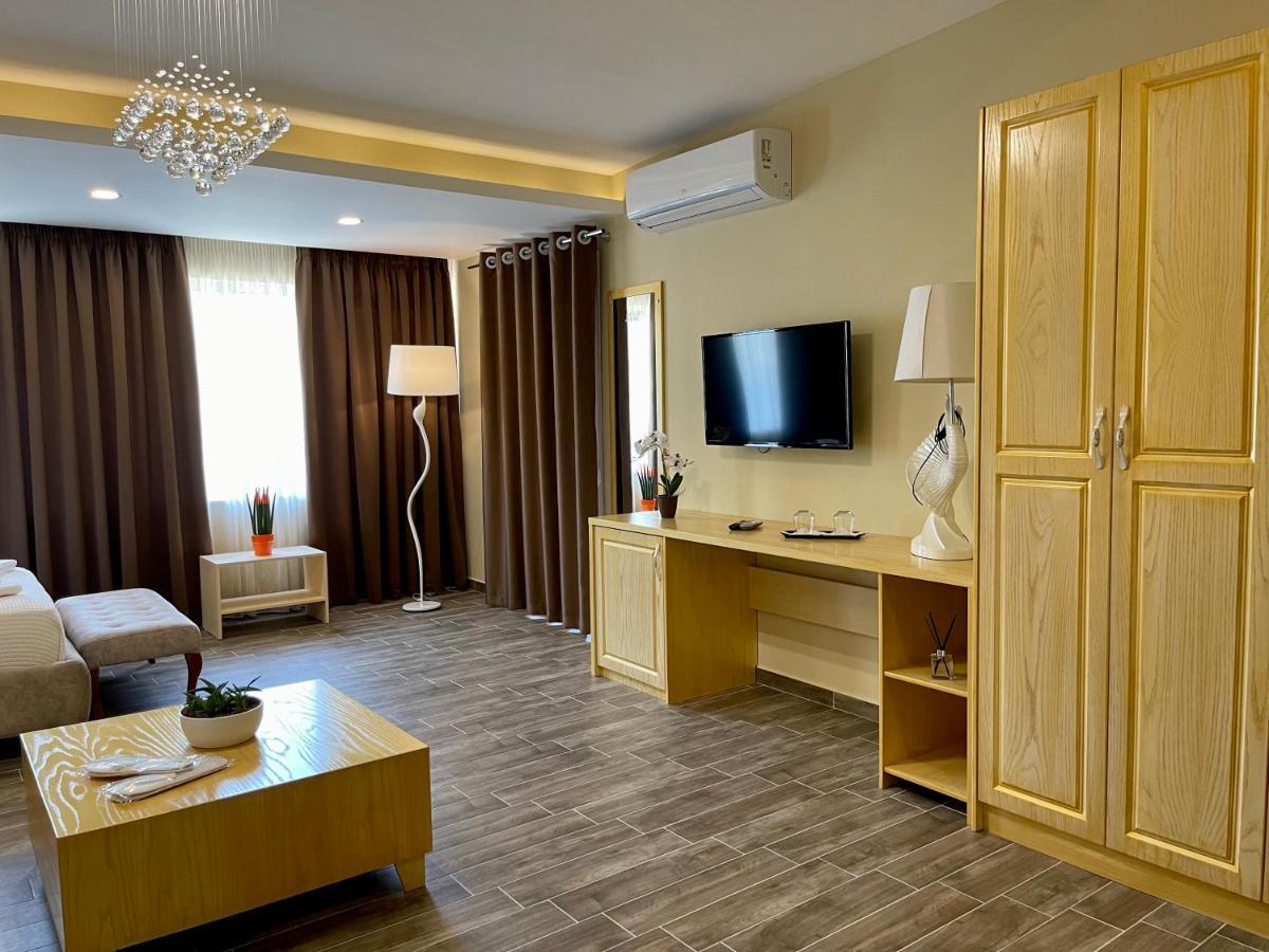 Monte Mare Hotel Вльора Екстер'єр фото