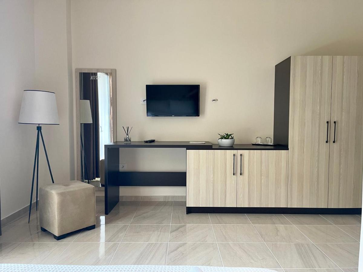 Monte Mare Hotel Вльора Екстер'єр фото