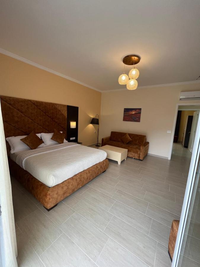 Monte Mare Hotel Вльора Екстер'єр фото