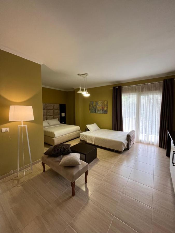 Monte Mare Hotel Вльора Екстер'єр фото