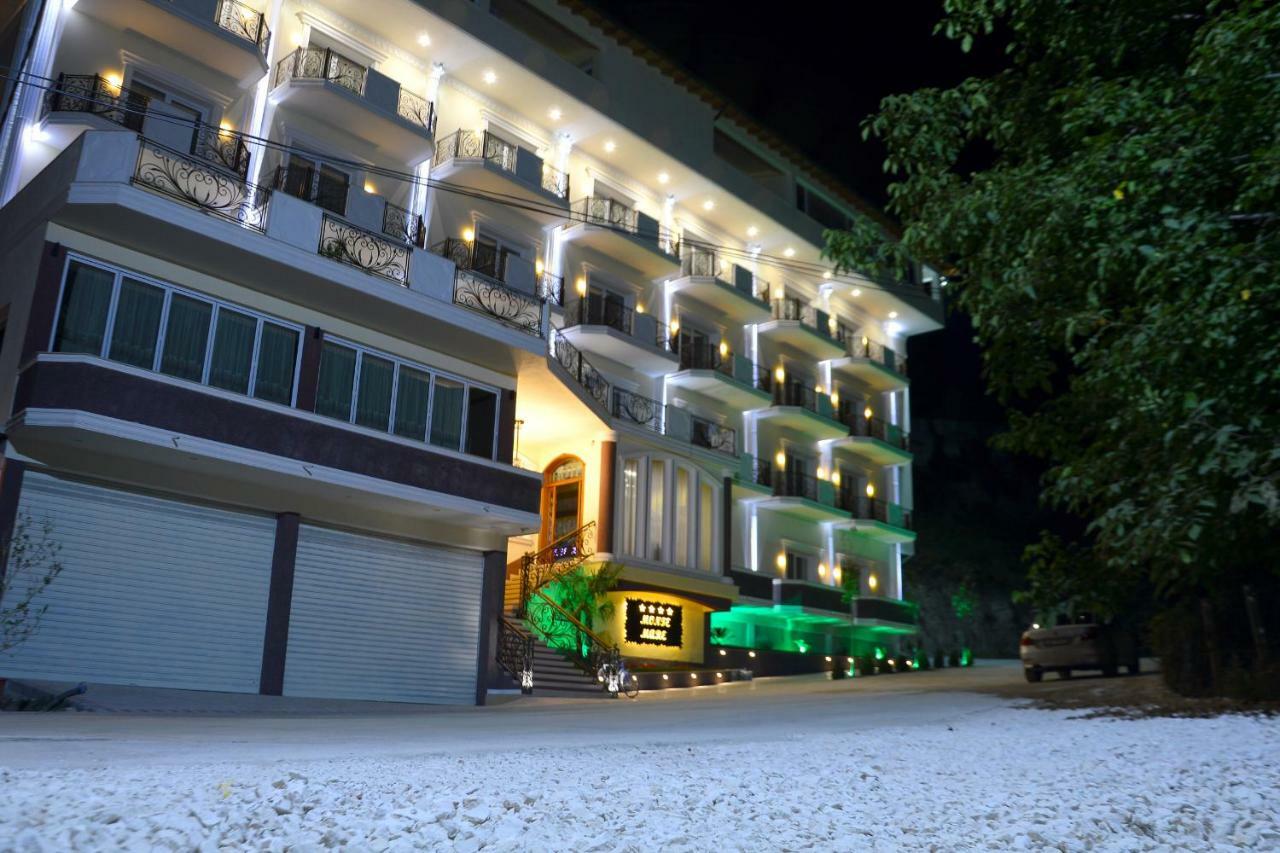 Monte Mare Hotel Вльора Екстер'єр фото