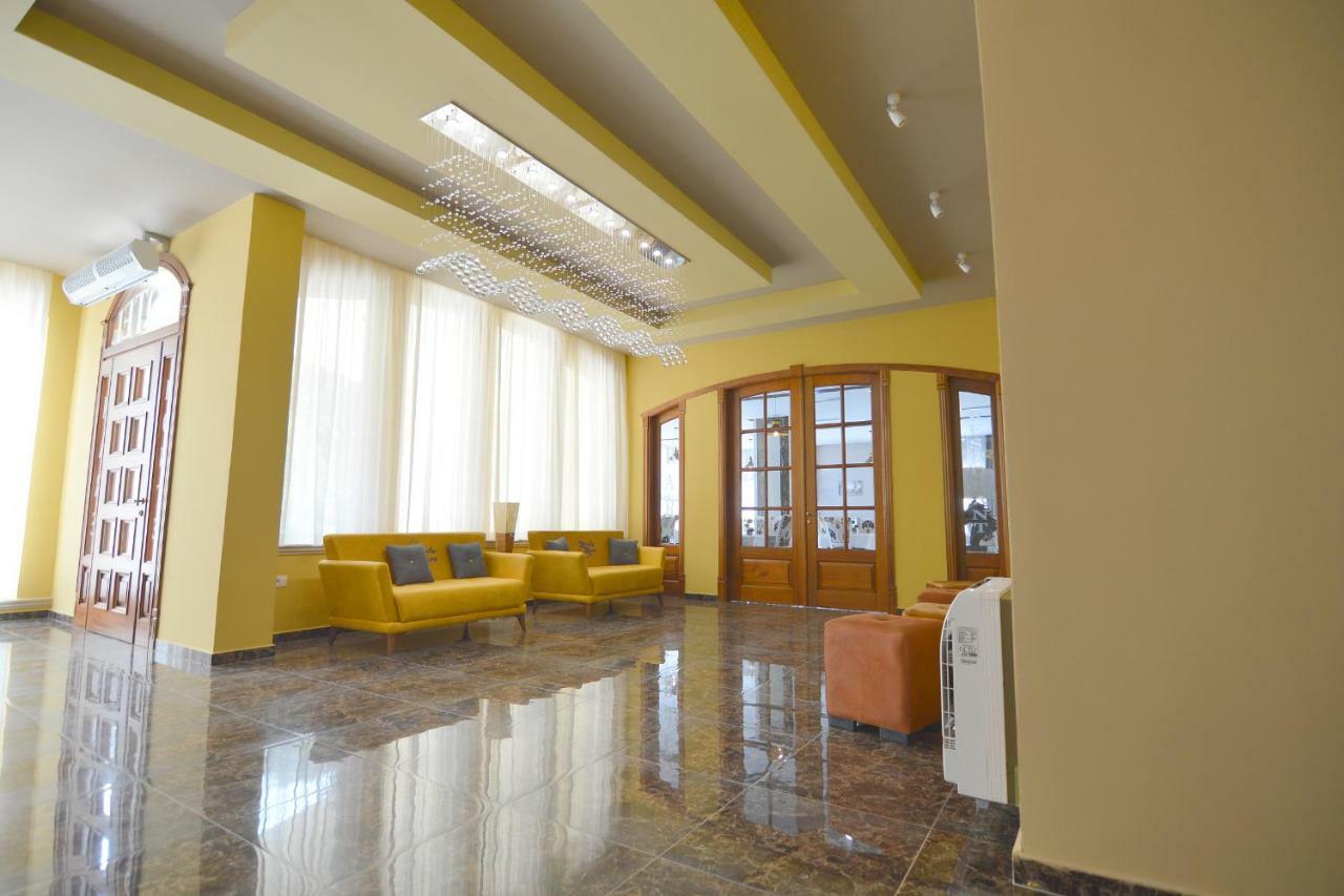 Monte Mare Hotel Вльора Екстер'єр фото